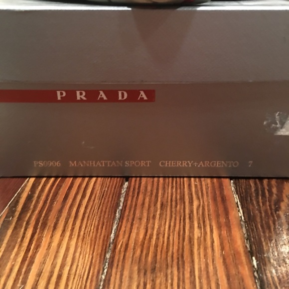 Prada sneakers size 39 EU Cherry - Picture 6 of 6